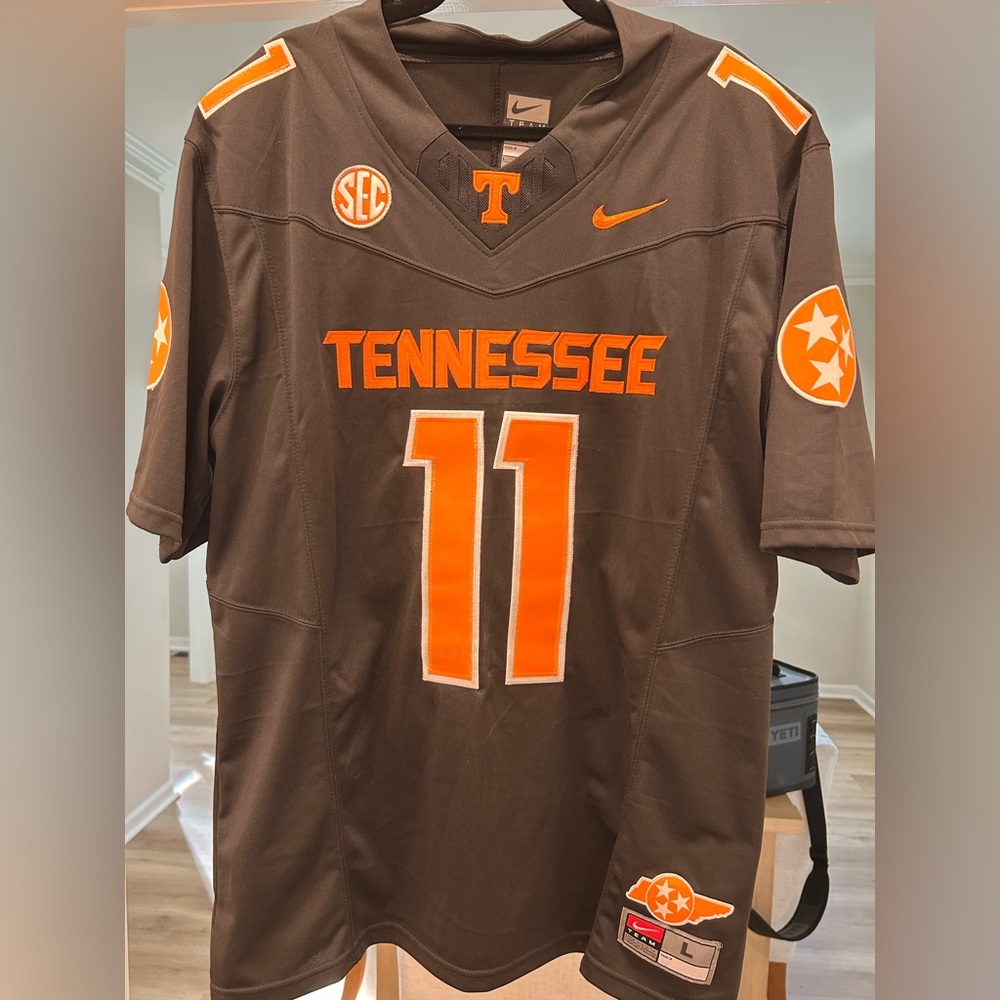 Tennessee Volunteers football jersey